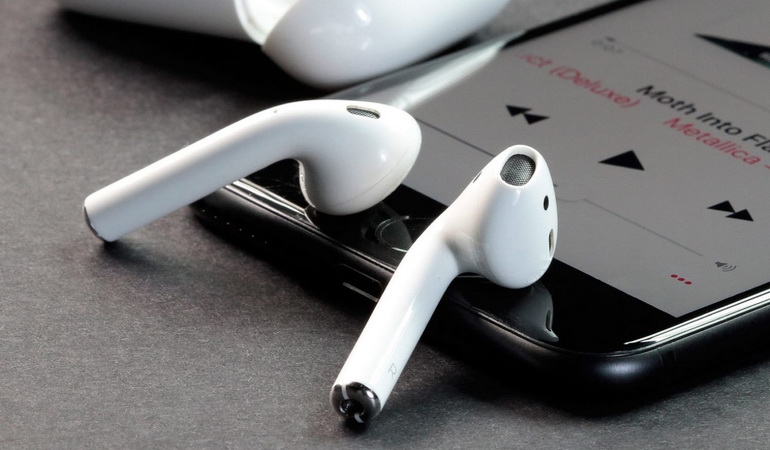 AirPods