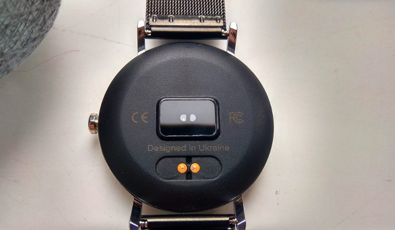 Обзор EMwatch Black Edition – Вид сзади