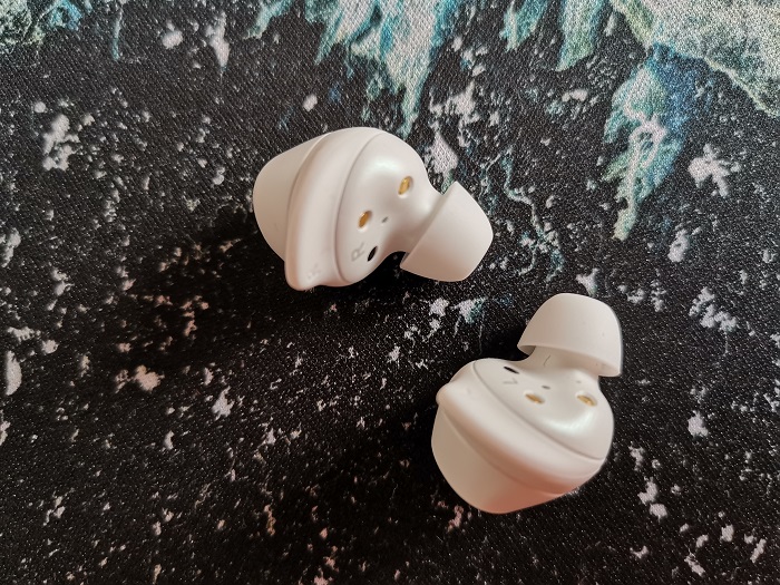 Обзор Samsung Galaxy Buds: новая часть галактики Samsung наушники