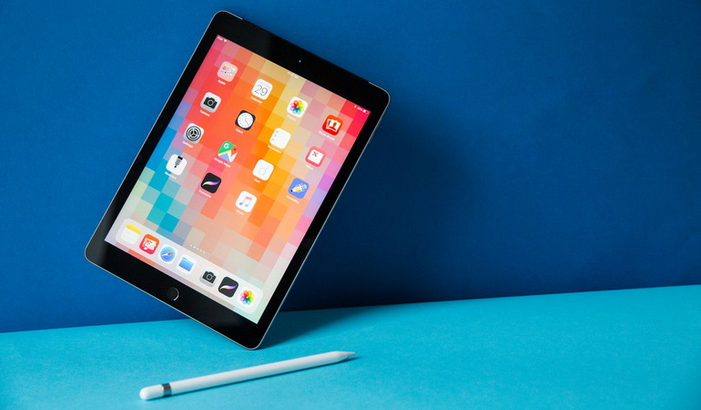 Apple iPad