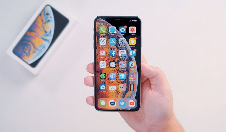 iPhone 2020