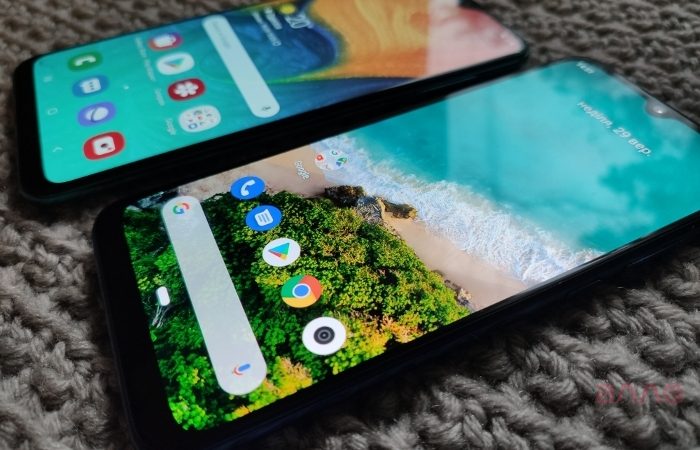 A30s или Mi A3 – Дисплеи
