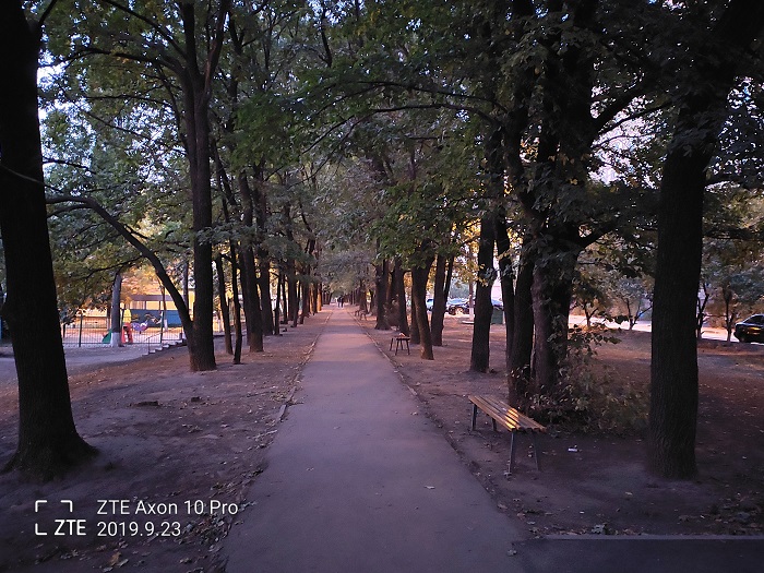 ZTE Axon 10 Pro- ночь (4)