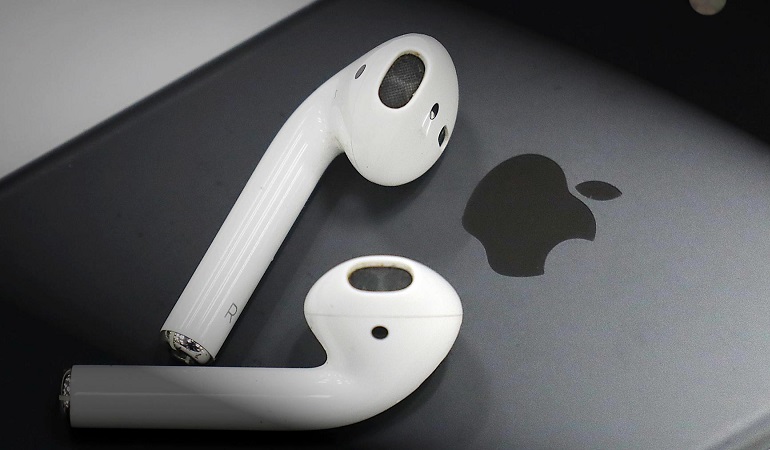 Apple AirPods