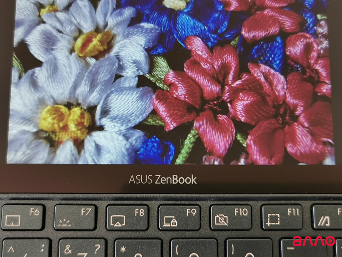 ASUS ZenBook UX481 (9)