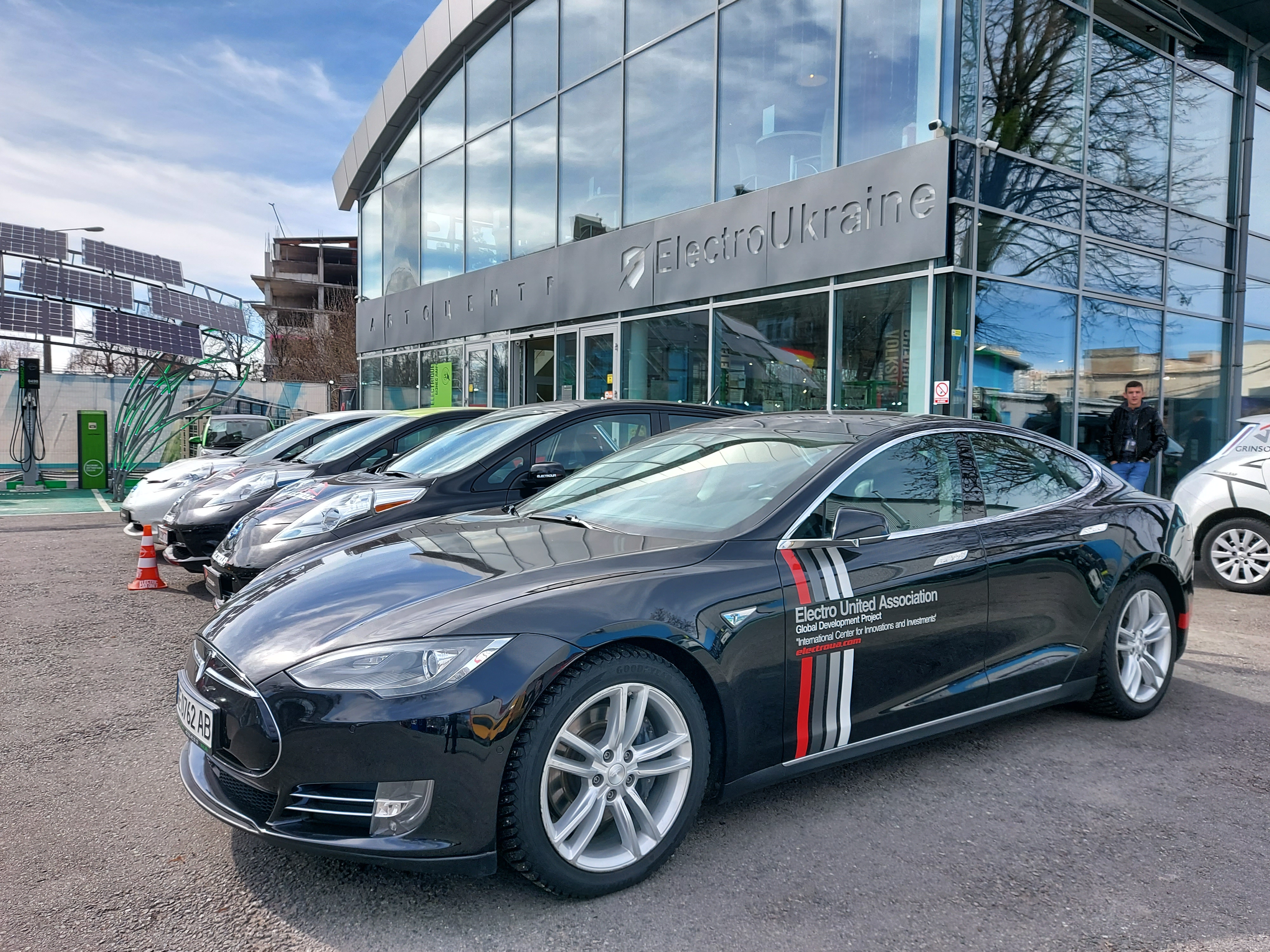 galaxy_s10_lite_tesla1