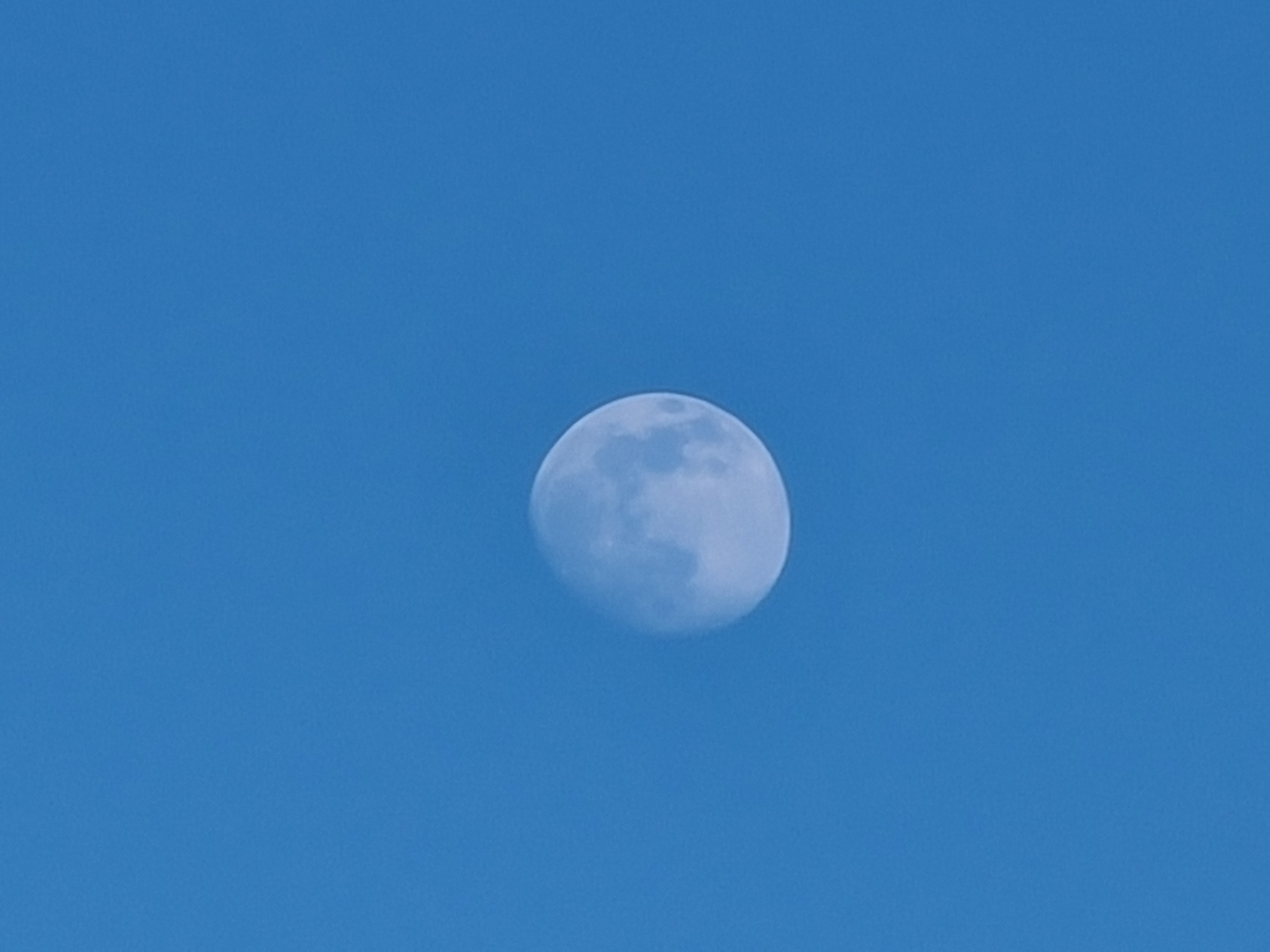 GalaxyS20_Ultra_moon_06