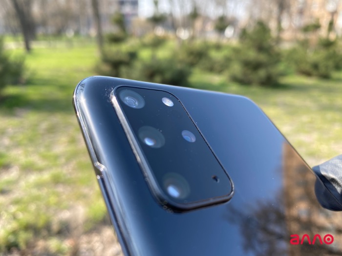 Galaxy_S20_Family_05