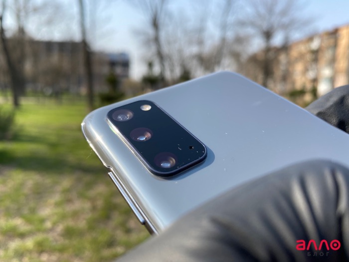 Galaxy_S20_Family_10