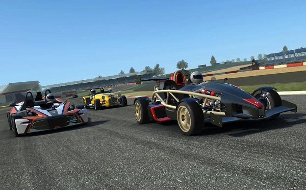 Real Racing 3-8