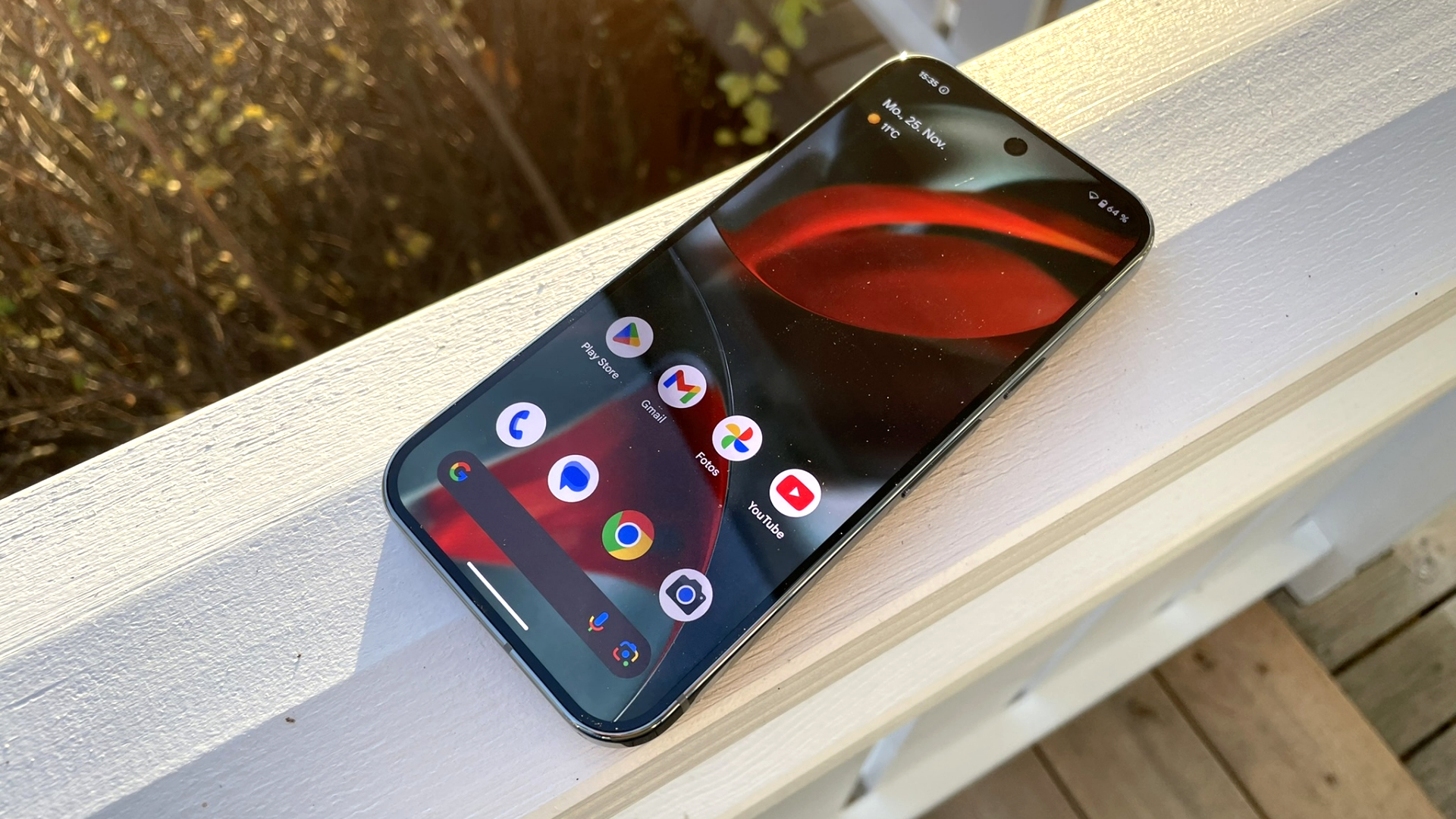 Яскравий екран Google Pixel 9 Pro