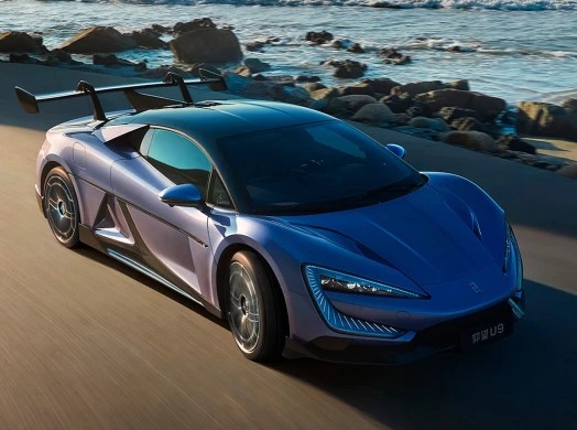 Электромобиль Yangwang U9 Hardtop sports car