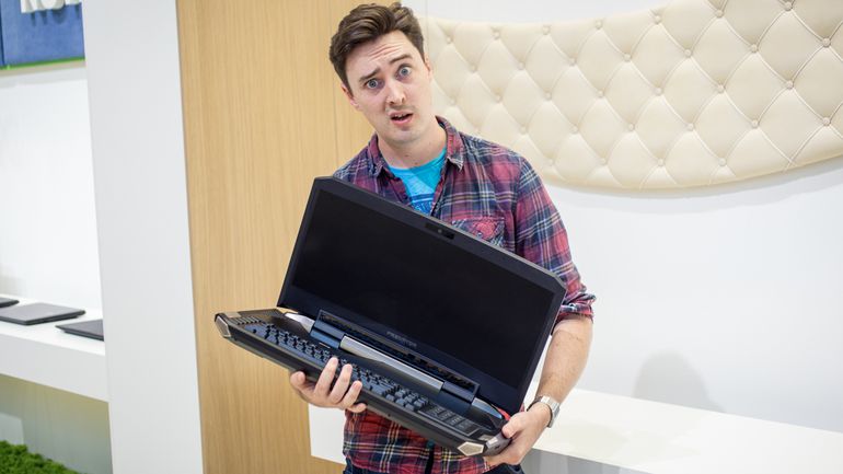 Acer Predator 21X-габаритные размеры 