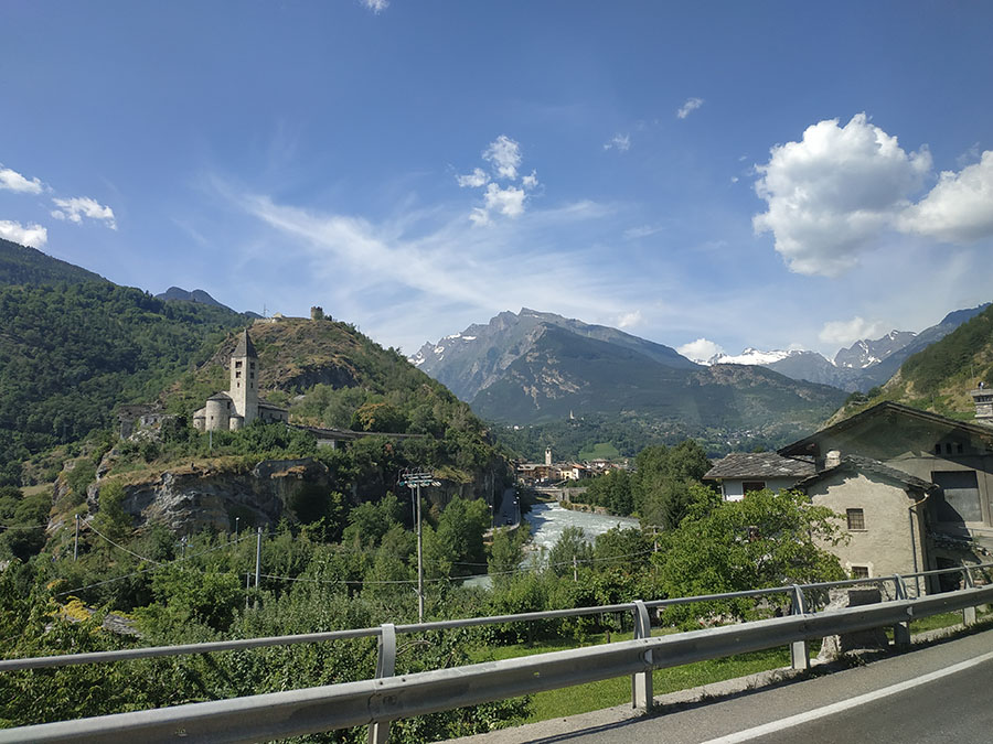 Что брать с собой в поход, камеру или смартфон - Xiaomi Redmi Note 5 пример фото 1