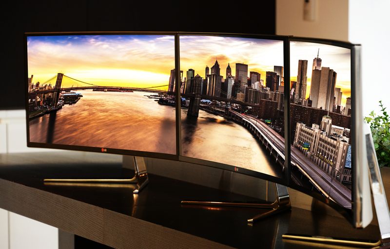 Curved Ultrawide Monitor