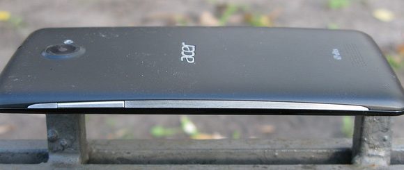 Acer Liquid S1 Duo общий вид