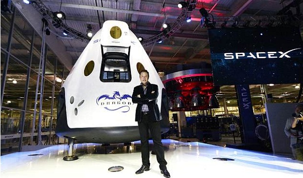 Илон Маск представил новый космический корабль Crew Dragon