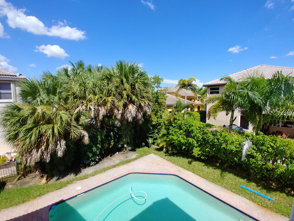 LG V30 camera samples-wide 1