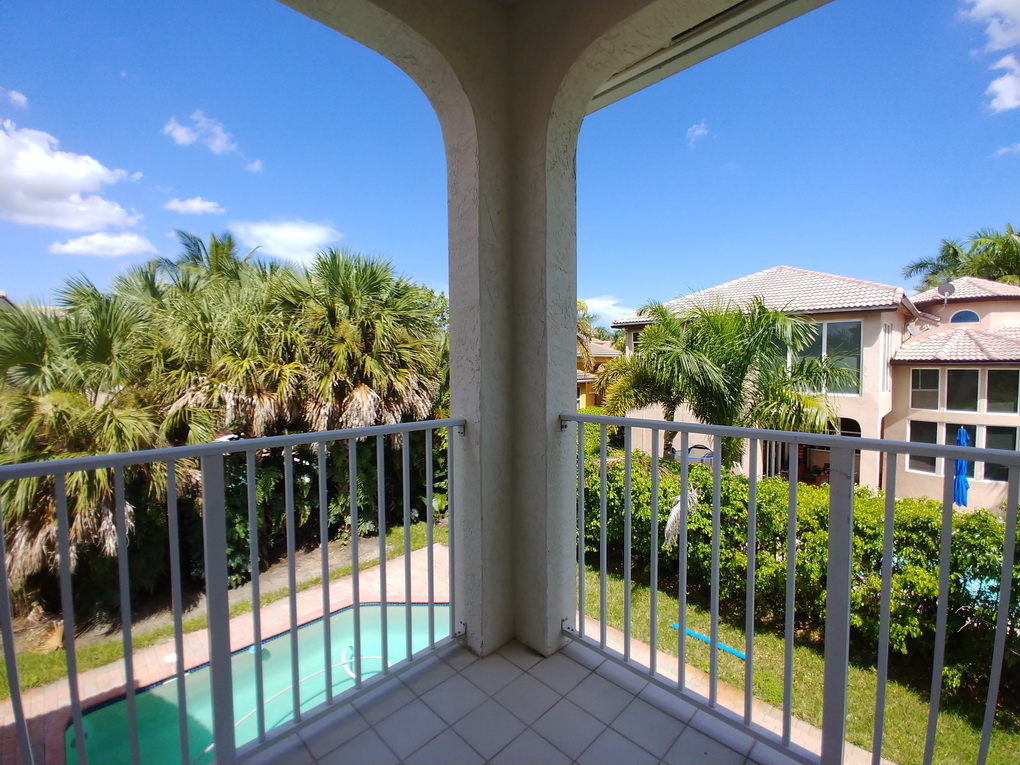 LG V30 camera samples-wide 2