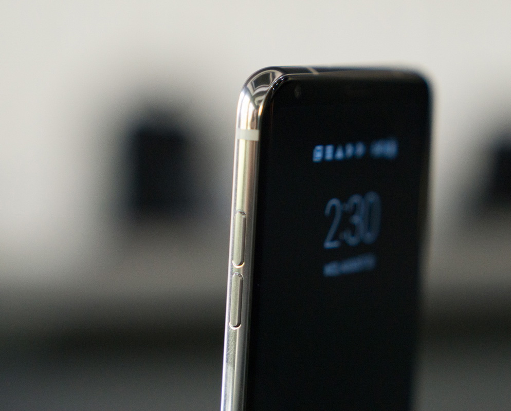 LG V30-дизайн фото 5