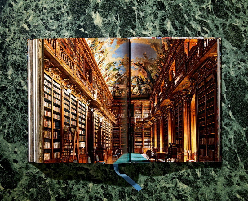 Massimo Listri The World's Most Beautiful Libraries-Массимо Листри разворот 12