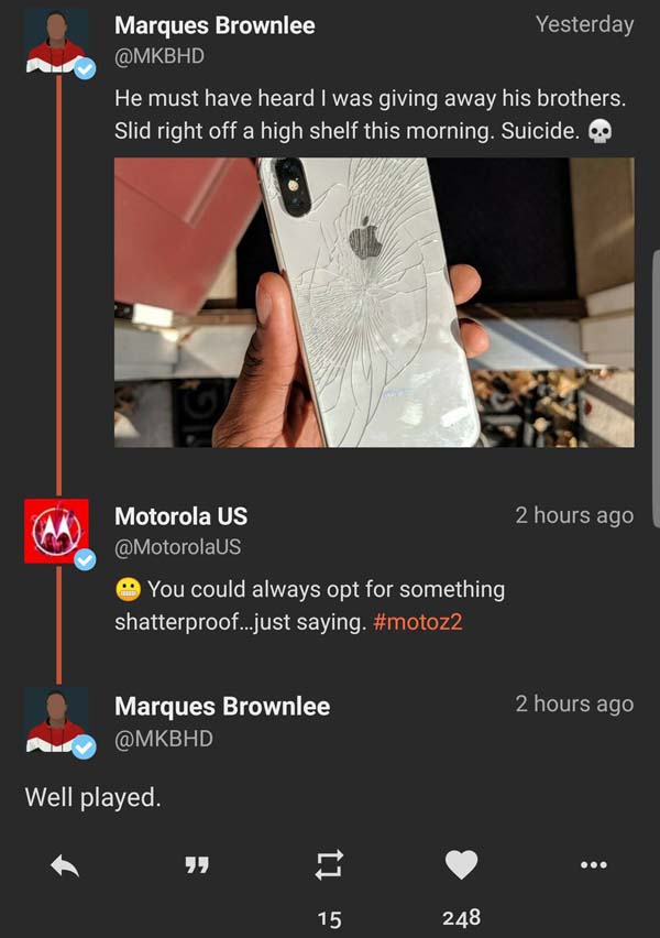 Motorola продолжает троллить конкурентов