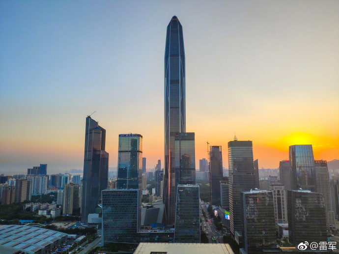 Обзор Xiaomi Mi 8. Флагман с большой буквы - пример фото 1