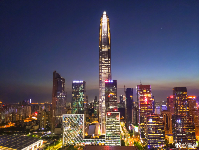 Обзор Xiaomi Mi 8. Флагман с большой буквы - пример фото 2