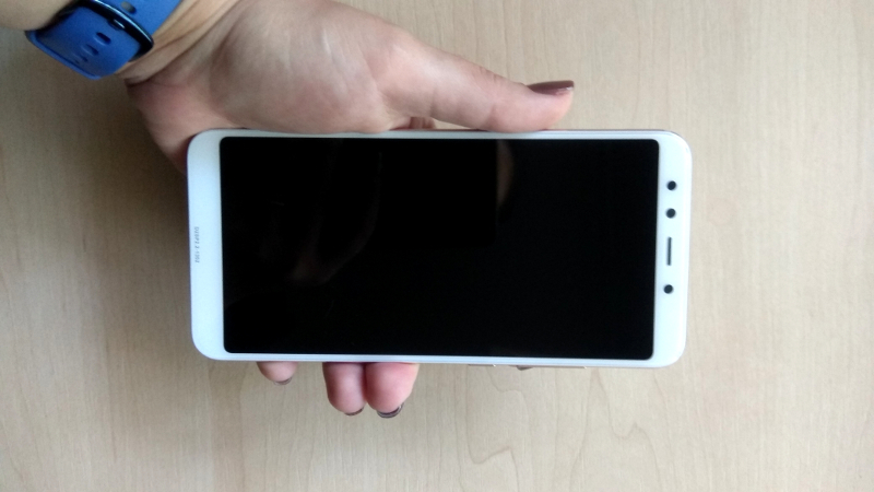 Обзор Xiaomi Mi A2 слайдер 6