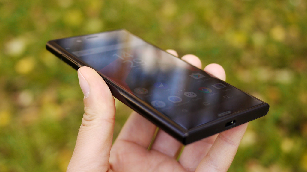Sony Xperia XZ-дизайн фото 7