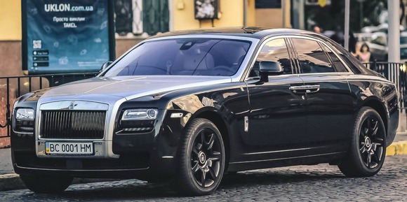 Юбилейный Rolls-Royce-что нужно купить миллионеру