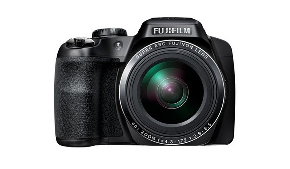 Краткий обзор фотокамеры Fujifilm FinePix S8200