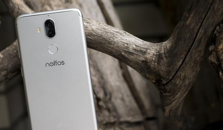 obzor smartfona tp-link neffos x9