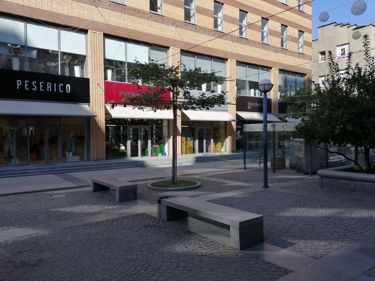 photo5301255314747796301