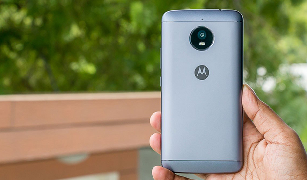 Смартфон Moto E5 Plus появился на фотографиях